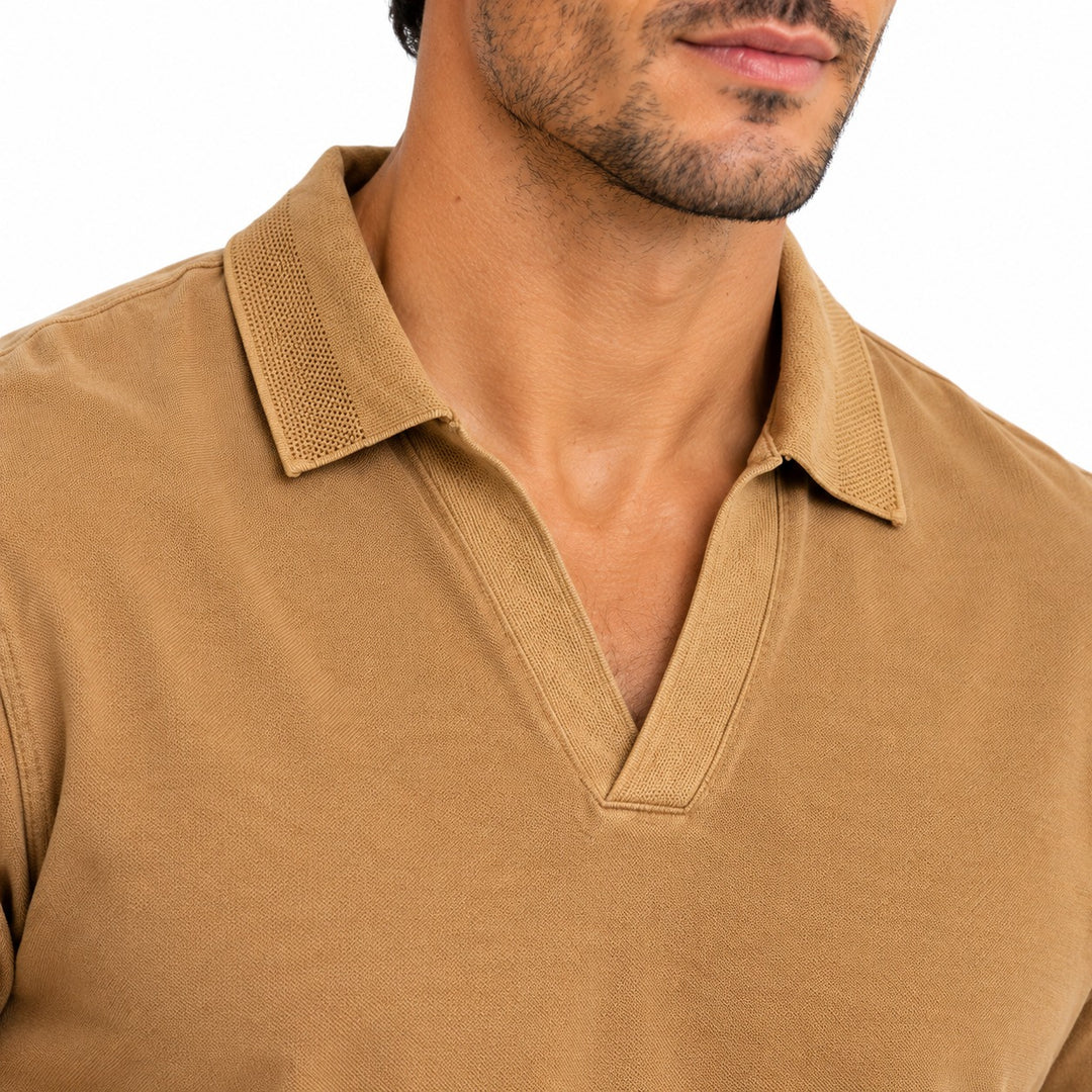 Scotch &amp; Soda Johnny collar polo shirt in camel - collar close-up